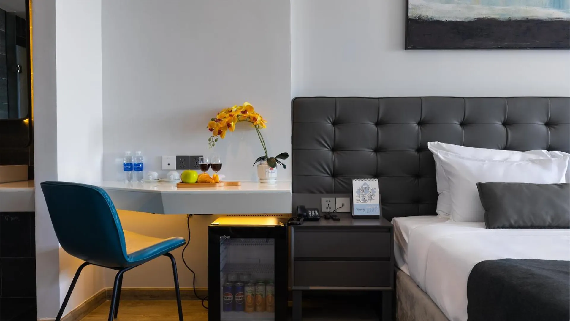 Jbay Beachfront Boutique Hotel Дананг