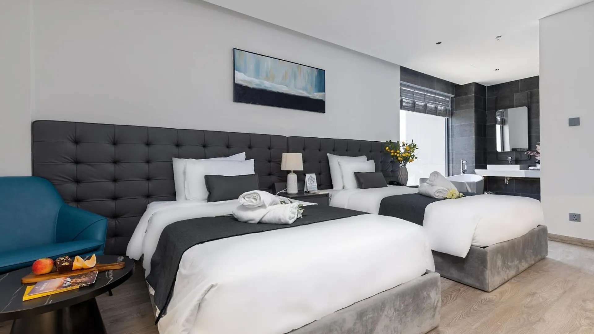 Jbay Beachfront Boutique Hotel Дананг