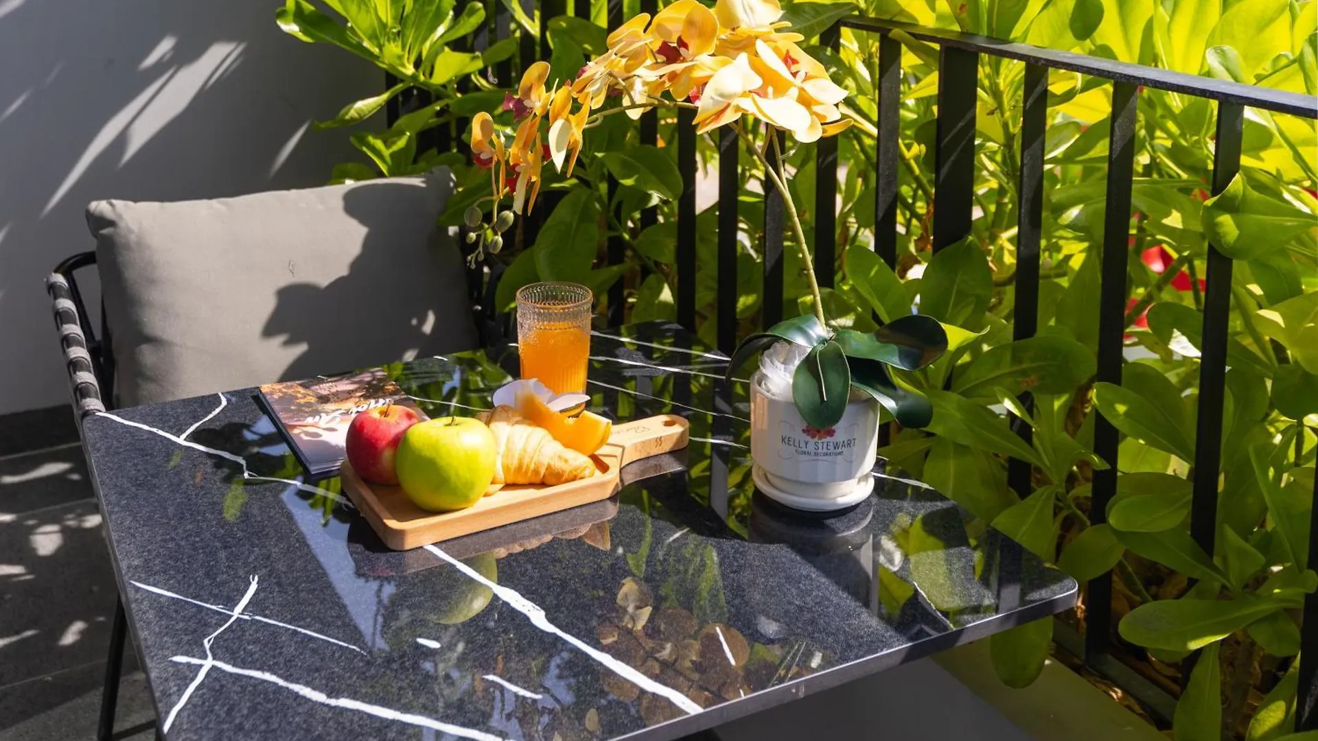 Jbay Beachfront Boutique Hotel Дананг