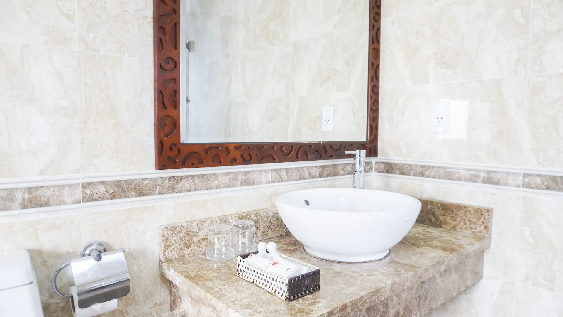Jbay Beachfront Boutique Hotel Дананг 4*,